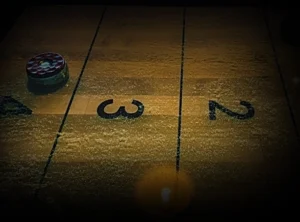 shuffleboard jeu game freeing cafe