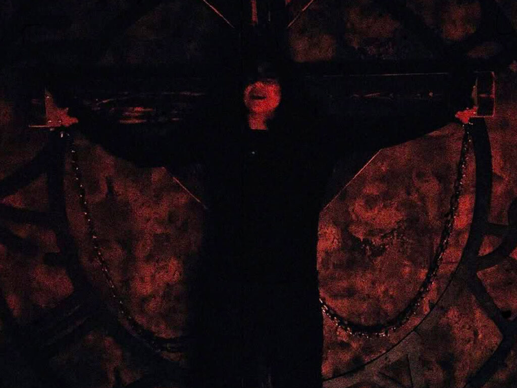 Un rituel pour le sacrifice dans la salle de la Secte chez Freeing Escape Game